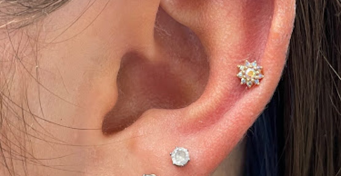 Sticks-and-Stones-Body-Piercing-2